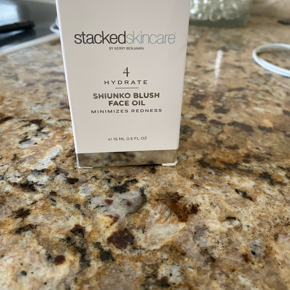 Shiunko oil stackedskincare